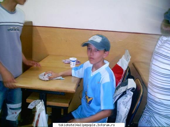 h3h3 pe el il cheama i se zice yo lam reporeclit pe el il cunosk din spital dak ma mamik lui mamik